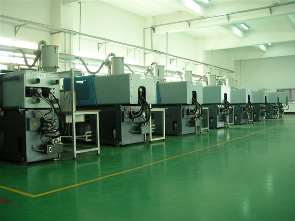 塑膠模具加工注塑外殼成型時生產(chǎn)緩慢是為什么？